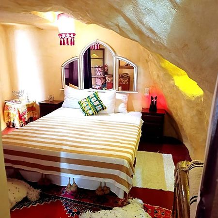 Grotte Thami Aparthotel Bhalil Bagian luar foto